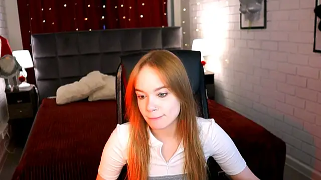 Snapshot of AmyNox chatting on 05.13.26 AmyNox online show from 05.13.26