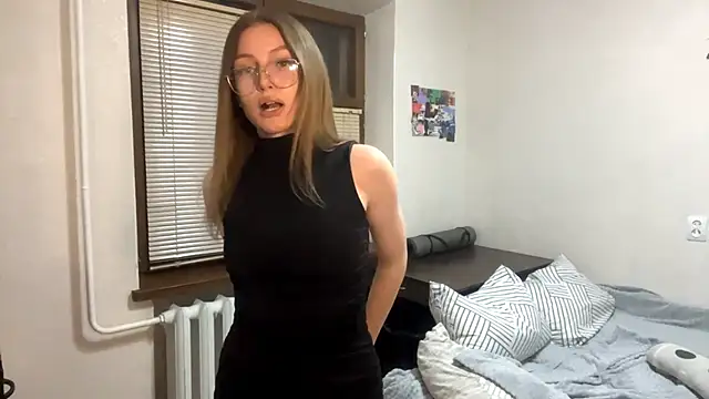 Snapshot of MillySwolley chatting on 02.15.26 MillySwolley online show from 02.15.26