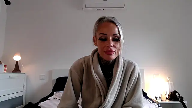 Sophie-Logan-Ink online show from 03.26.26