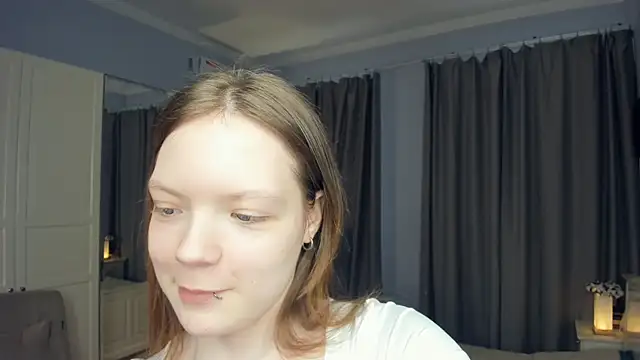 Snapshot of LavenderMitten chatting on 04.23.26 LavenderMitten online show from 04.23.26