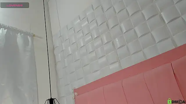 Snapshot of _Victoria_milf_ chatting on 04.25.26 Victoria milf online show from 04.25.26
