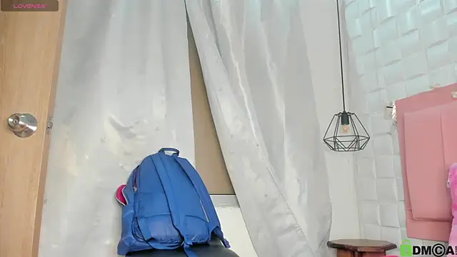 Snapshot of _Victoria_milf_ chatting on 05.27.26 Victoria milf online show from 05.27.26