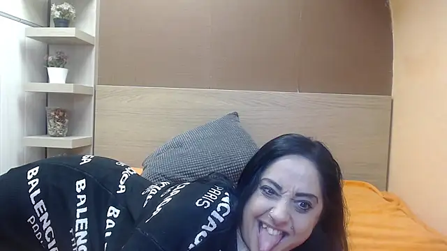 PinkyTwerkyX online show from 02.09.25