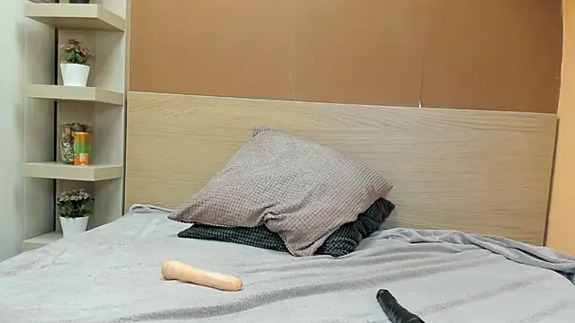 PinkyTwerkyX online show from 02.11.26