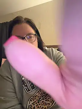 Snapshot of FreaksOffALeash3261 chatting on 05.27.26 FreaksOffALeash3261 online show from 05.27.26