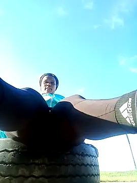 Snapshot of MrsTrina chatting on 03.14.26 MrsTrina online show from 03.14.26