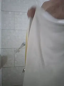 Snapshot of Joaquinh chatting on 02.15.26 Joaquinh online show from 02.15.26