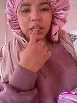 Lucy strong1 online show from 02.10.26