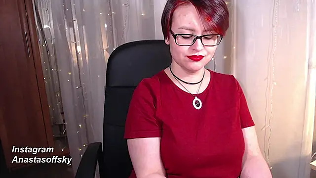 Snapshot of Super_Naked_Anastas chatting on 04.13.26 Super Naked Anastas online show from 04.13.26