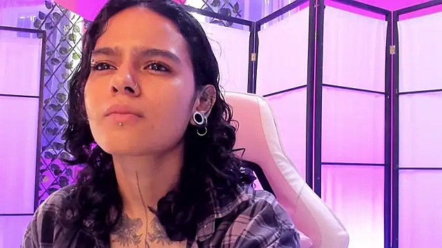 Julianne 7 online show from 02.11.26