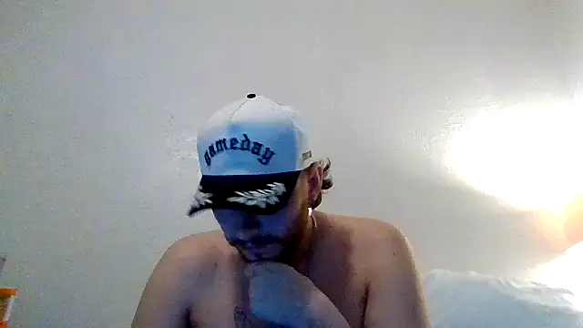 Tallhungandcloudy online show from 04.17.26