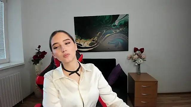 Effy Royse online show from 02.13.26