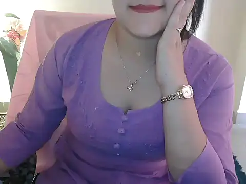  chitranshi online show from 04.14.26