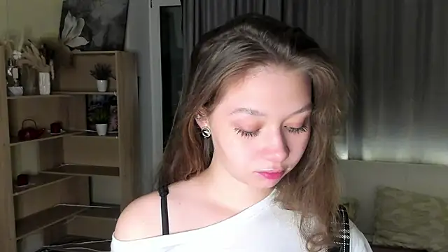 HolliBillig online show from 04.05.26