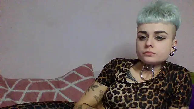 Snapshot of AlisaDear257 chatting on 02.13.26 AlisaDear257 online show from 02.13.26