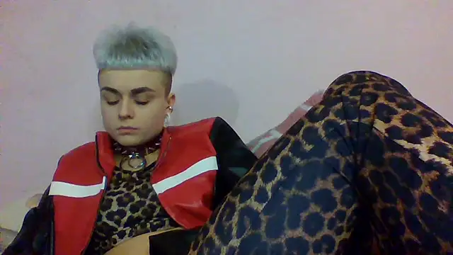 Snapshot of AlisaDear257 chatting on 02.25.26 AlisaDear257 online show from 02.25.26