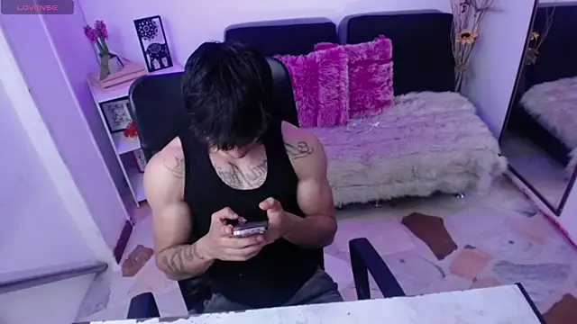 IanWest  online show from 04.14.26