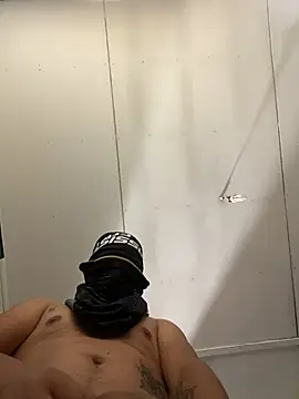 Snapshot of tuloncitoylk chatting on 02.10.26 tuloncitoylk online show from 02.10.26