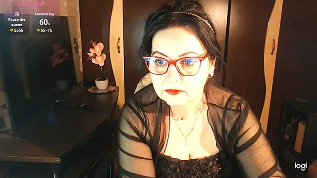 Snapshot of exiMIlf chatting on 03.11.26 exiMIlf online show from 03.11.26