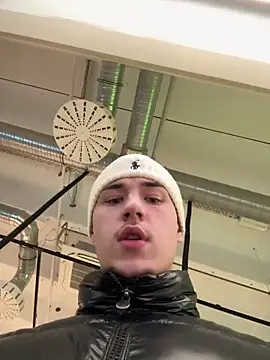 Snapshot of yourboydze chatting on 02.11.26 yourboydze online show from 02.11.26