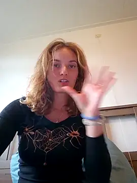 sweetsophie69 online show from 04.24.26