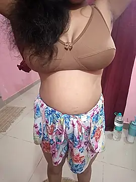 Snapshot of Anaya000 chatting on 02.13.26 Anaya000 online show from 02.13.26