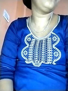 Snapshot of Nency_Love143 chatting on 04.25.26 Nency Love143 online show from 04.25.26