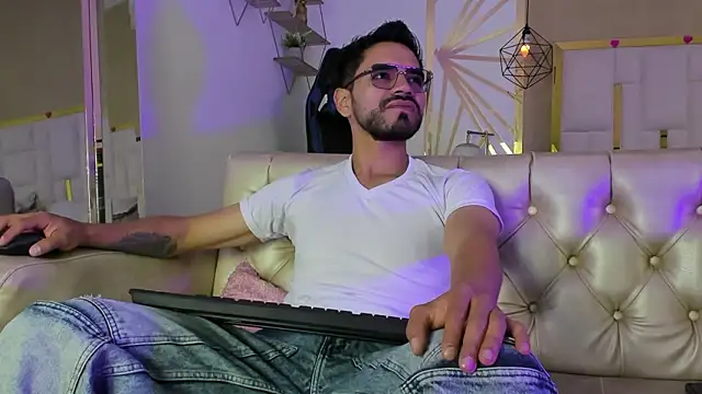 Snapshot of HotPulse_vc chatting on 02.27.26 HotPulse vc online show from 02.27.26