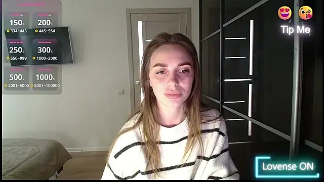  julia wonderful  online show from 04.13.26