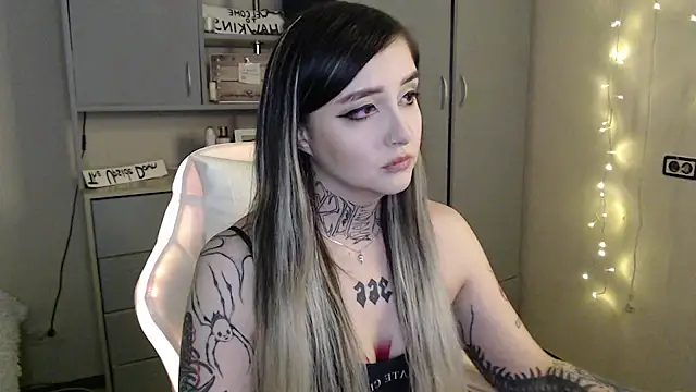 Rin Tozier online show from 03.16.26