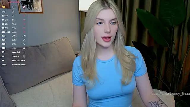 Snapshot of honey_kors chatting on 05.16.26 honey kors online show from 05.16.26