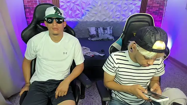 Top and bottom online show from 02.11.26