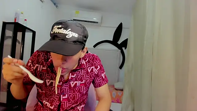 Top and bottom online show from 04.10.26