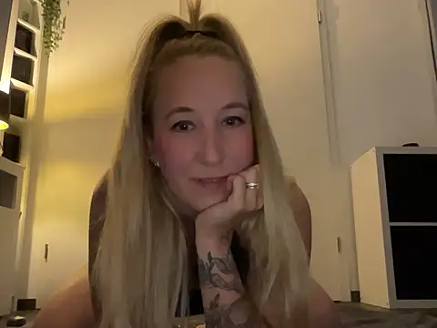 Ninimaus online show from 05.08.26
