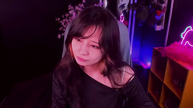 Snapshot of May_Ling chatting on 06.21.26 May Ling online show from 06.21.26