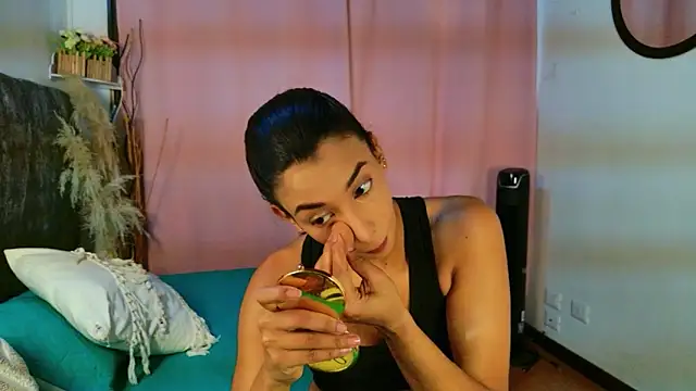 Snapshot of MelanyStone_ chatting on 02.24.26 MelanyStone online show from 02.24.26