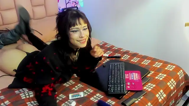 emma cg online show from 02.28.26