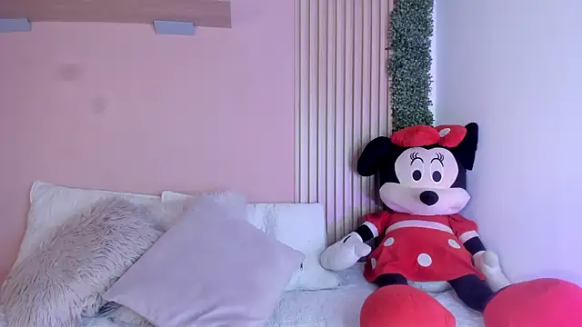 Winnie cutee online show from 04.11.26