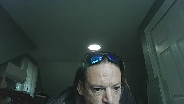 ShadowLove85 online show from 05.27.26