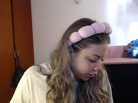 Snapshot of alaina_blesssed chatting on 02.13.26 alaina blesssed online show from 02.13.26