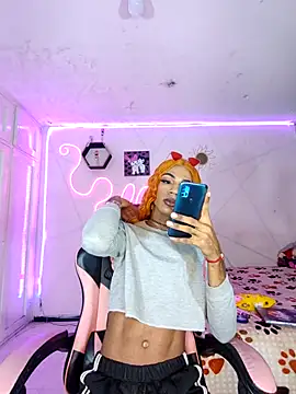 Snapshot of Violeta_R_ chatting on 02.25.26 Violeta R online show from 02.25.26