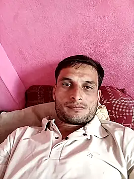 Snapshot of Beinghorny83 chatting on 02.20.26 Beinghorny83 online show from 02.20.26