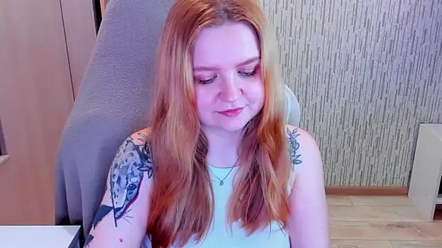 Snapshot of AnitaXVine chatting on 05.02.26 AnitaXVine online show from 05.02.26