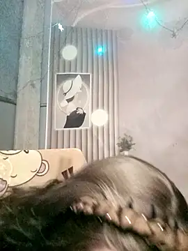 Snapshot of Girl-crazy1 chatting on 02.21.26 Girl-crazy1 online show from 02.21.26