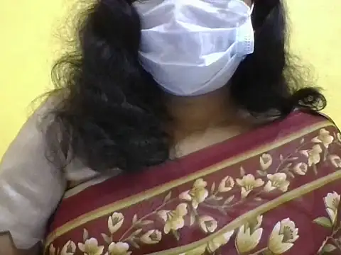 Snapshot of anu-reddyy chatting on 02.25.26 anu-reddyy online show from 02.25.26