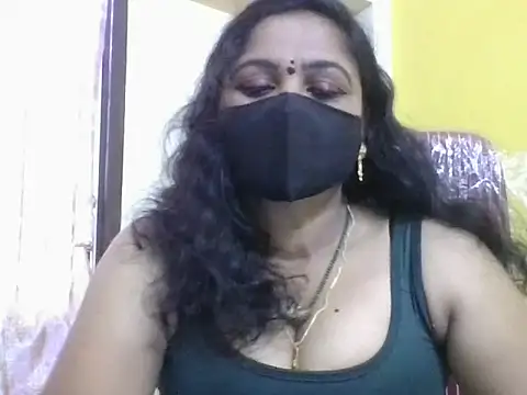 anu-reddyy online show from 04.19.26