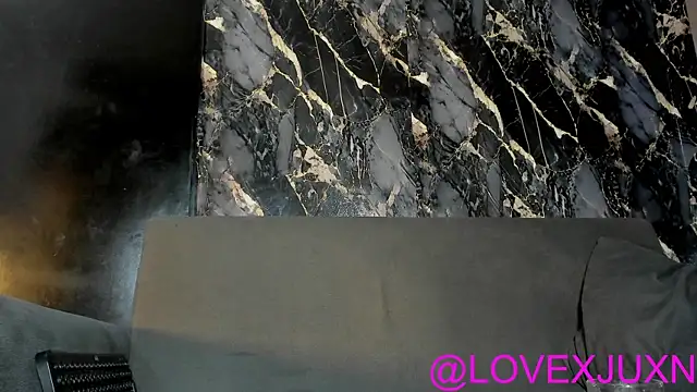 LovexJuxn8 online show from 03.28.26