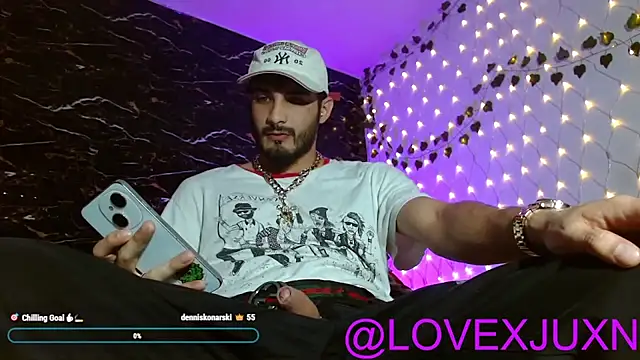 Snapshot of LovexJuxn8 chatting on 04.29.26 LovexJuxn8 online show from 04.29.26