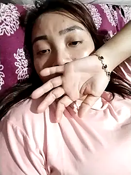 cute-shine online show from 04.04.26