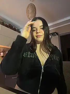 VictoriaPricee online show from 02.24.26